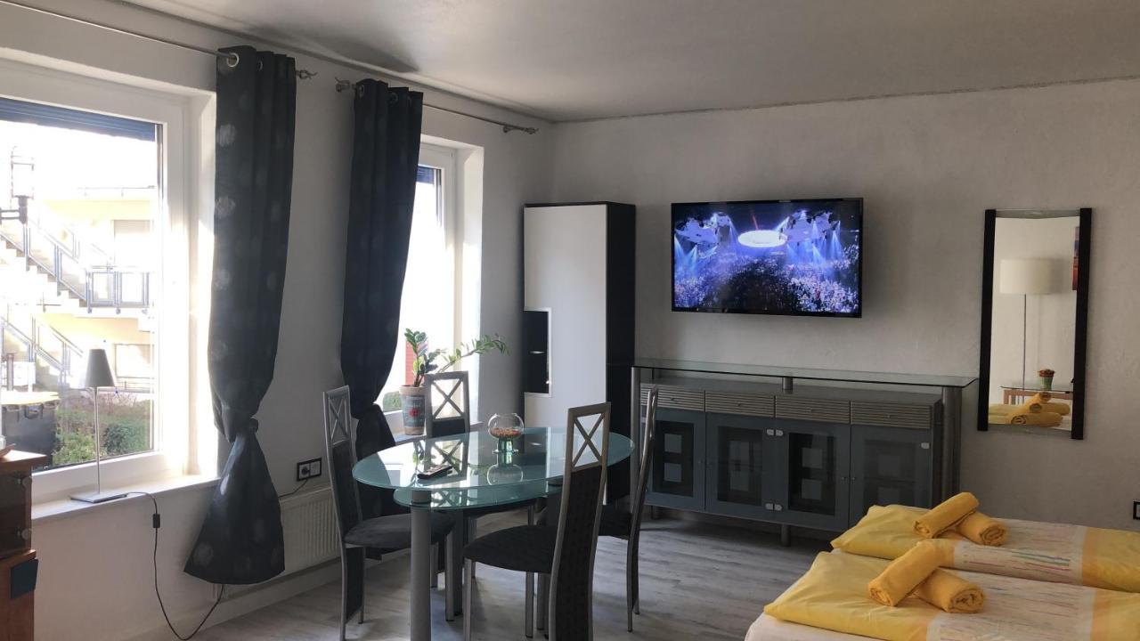 Hotel Am Mueritzhafen Garni Waren  Ngoại thất bức ảnh