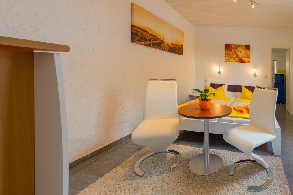 Hotel Am Mueritzhafen Garni Waren  Ngoại thất bức ảnh
